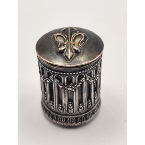Antique 1912 Savona Italy Fleur De Lis Openwork Pill Box with Glass Liner
